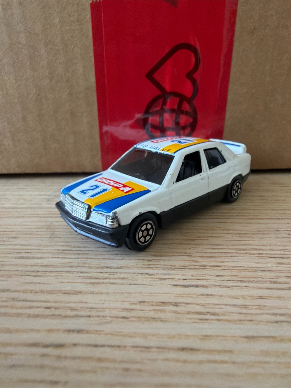 Vintage Mercedes Benz 190E Yat Ming Diecast Car